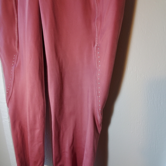 Lululemon Fast and Free Crop II 19" - Picture 3 of 16